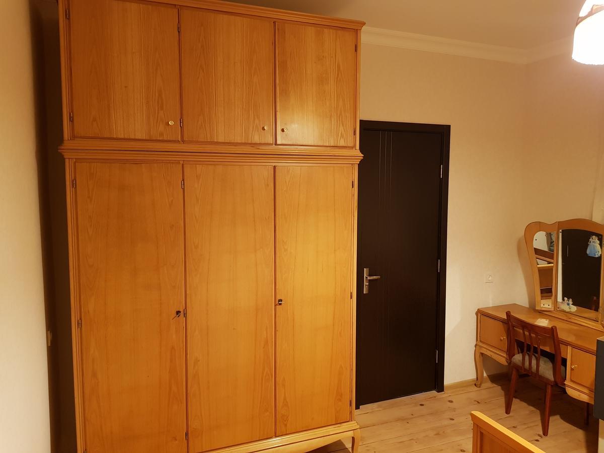 Doors Hotell Kutaisi Exteriör bild